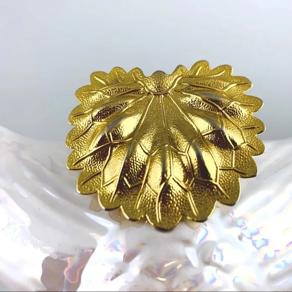 LEAF SCARF CLIP - Picture 2 of 4